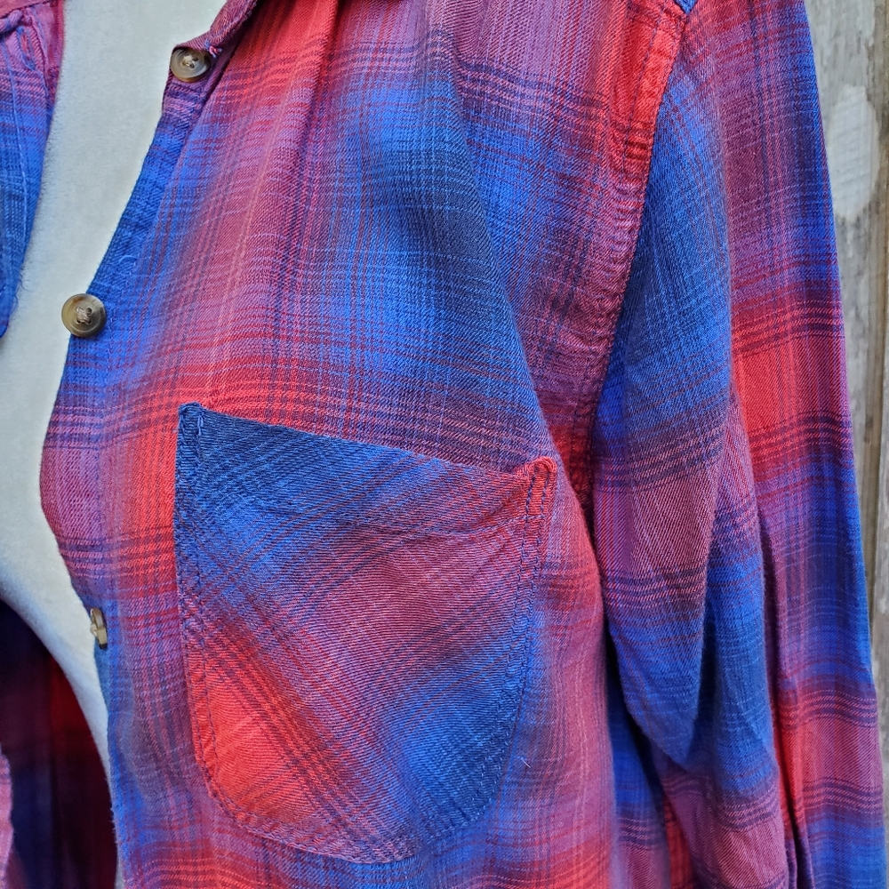 (SOLD) AEO Vintage Boyfriend Red and Blue Plaid B… - Picture 4 of 8